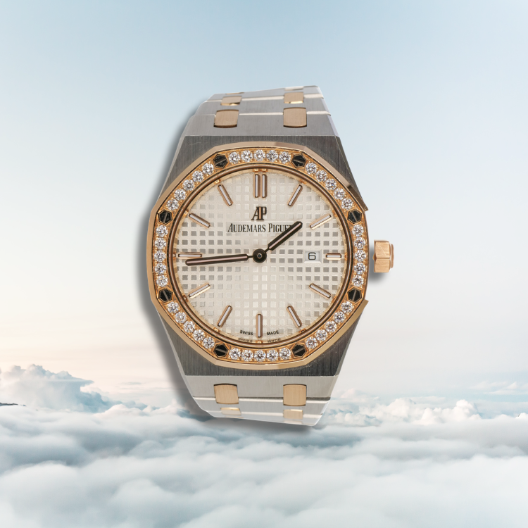 Steel, Gold, or Titanium? Material Options in the Royal Oak Line
